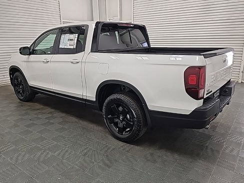 New 2026 Honda Ridgeline Black Edition image 5