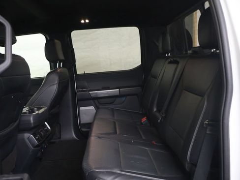 Used 2022 Ford F150 Lariat w/ Equipment Group 502A High AWD/4WD image 14