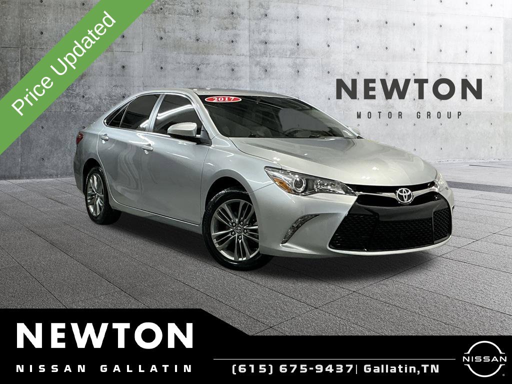Used 2017 Toyota Camry SE FWD image 1