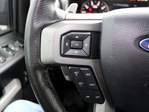 Used 2019 Ford F150 Raptor image 12