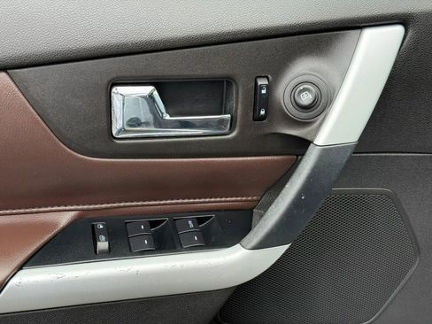 Used 2013 Ford Edge Limited AWD/4WD image 16