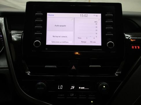 Used 2021 Toyota Camry SE image 21