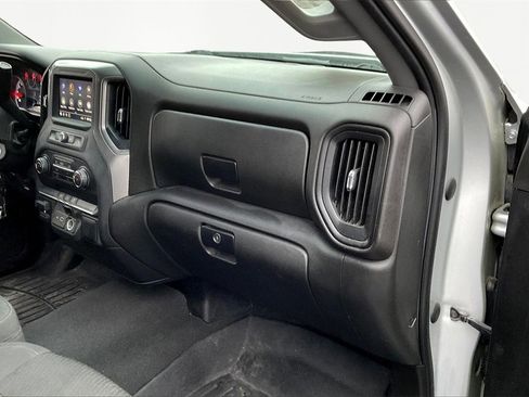 Used 2021 Chevrolet Silverado 2500 Custom w/ Custom Value Package image 27