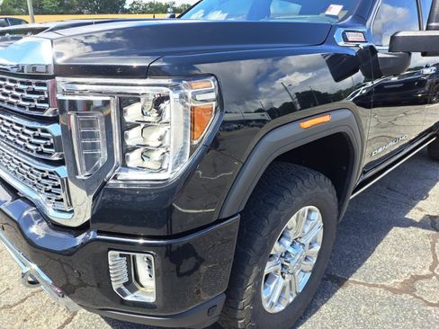 Used 2021 GMC Sierra 2500 Denali w/ Denali Ultimate Package AWD/4WD image 22
