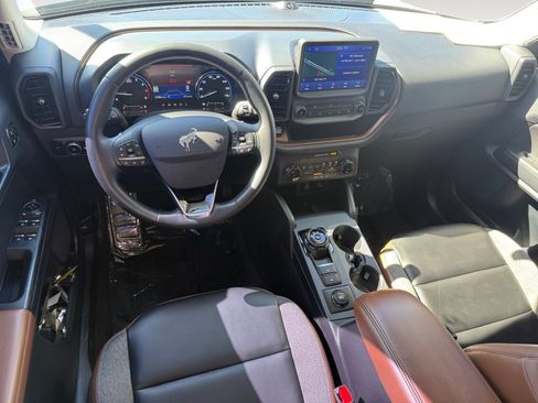 Used 2024 Ford Bronco Sport Outer Banks w/ Tech Package AWD/4WD image 15