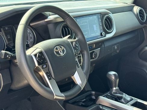 Used 2023 Toyota Tacoma SR5 RWD image 18