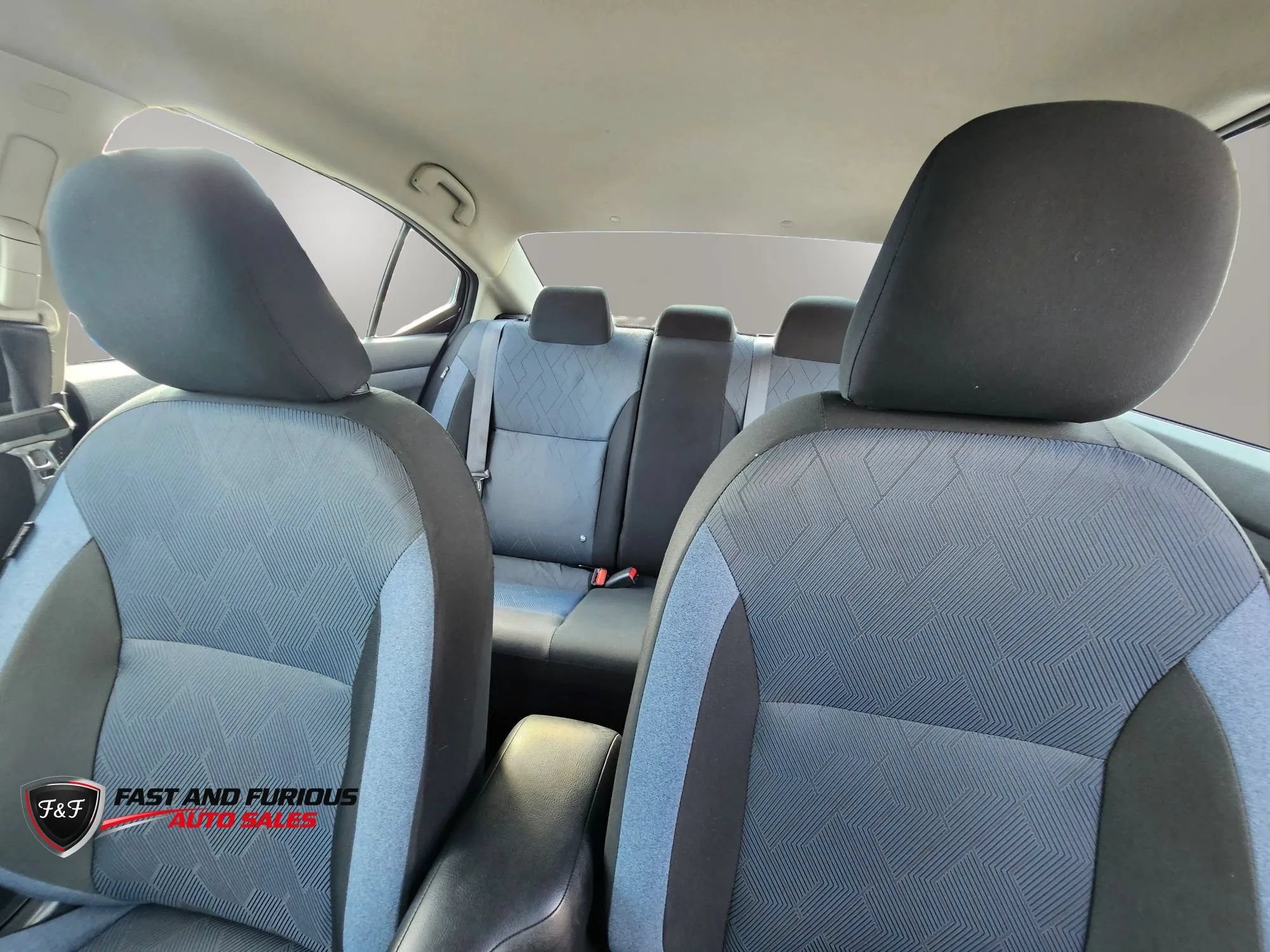 Used 2025 Nissan Versa SV w/ Trunk Package FWD image 25