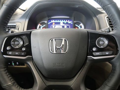 Used 2022 Honda Pilot Touring image 18
