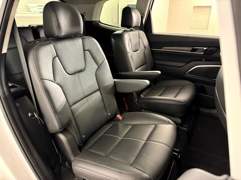 Used 2022 Kia Telluride SX image 38