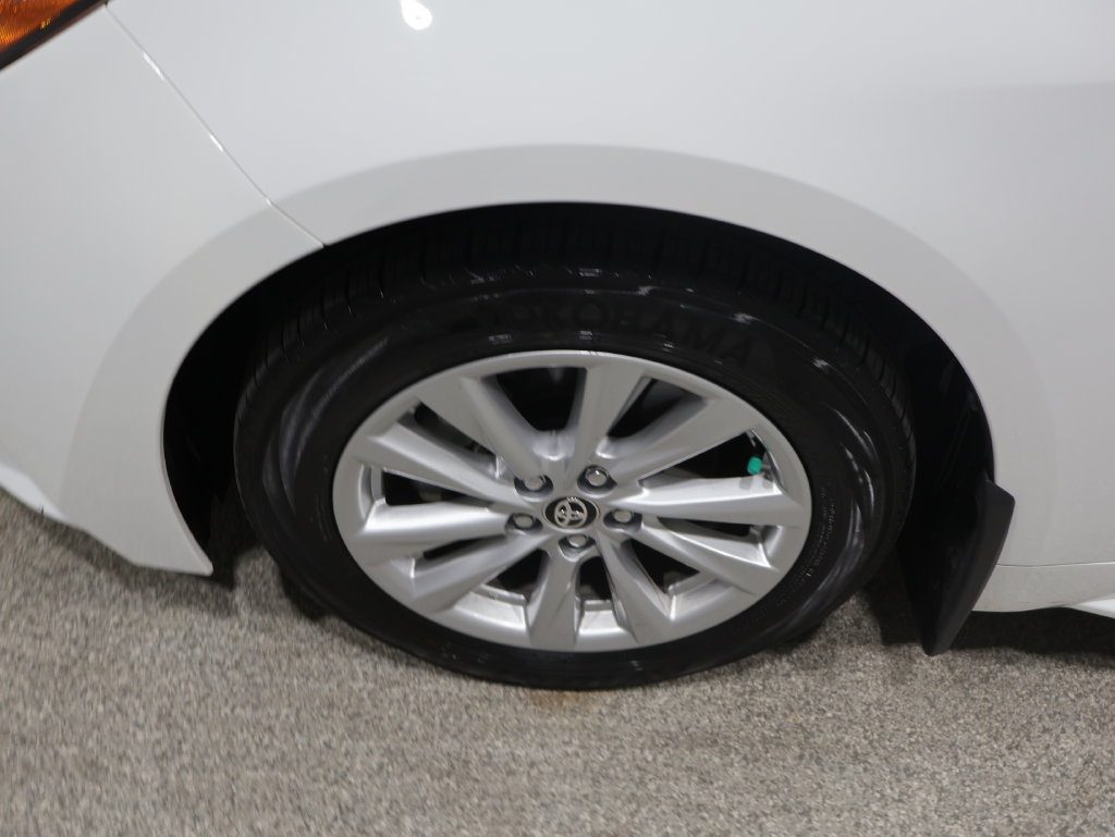 Used 2024 Toyota Corolla LE w/ LE Convenience Package FWD image 9