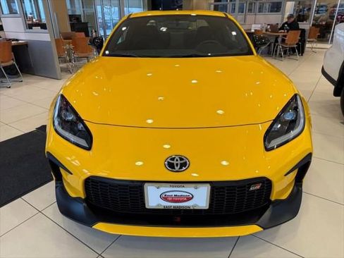 New 2026 Toyota GR86 YUZU Limited image 8