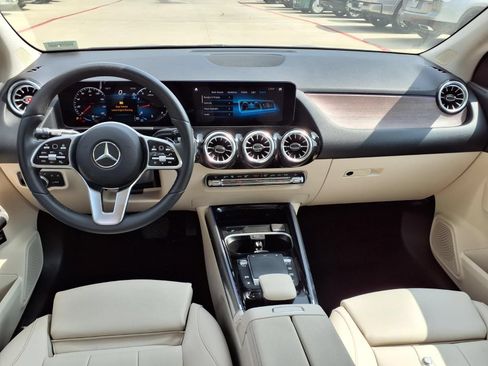 Used 2023 Mercedes-Benz GLA 250 image 12