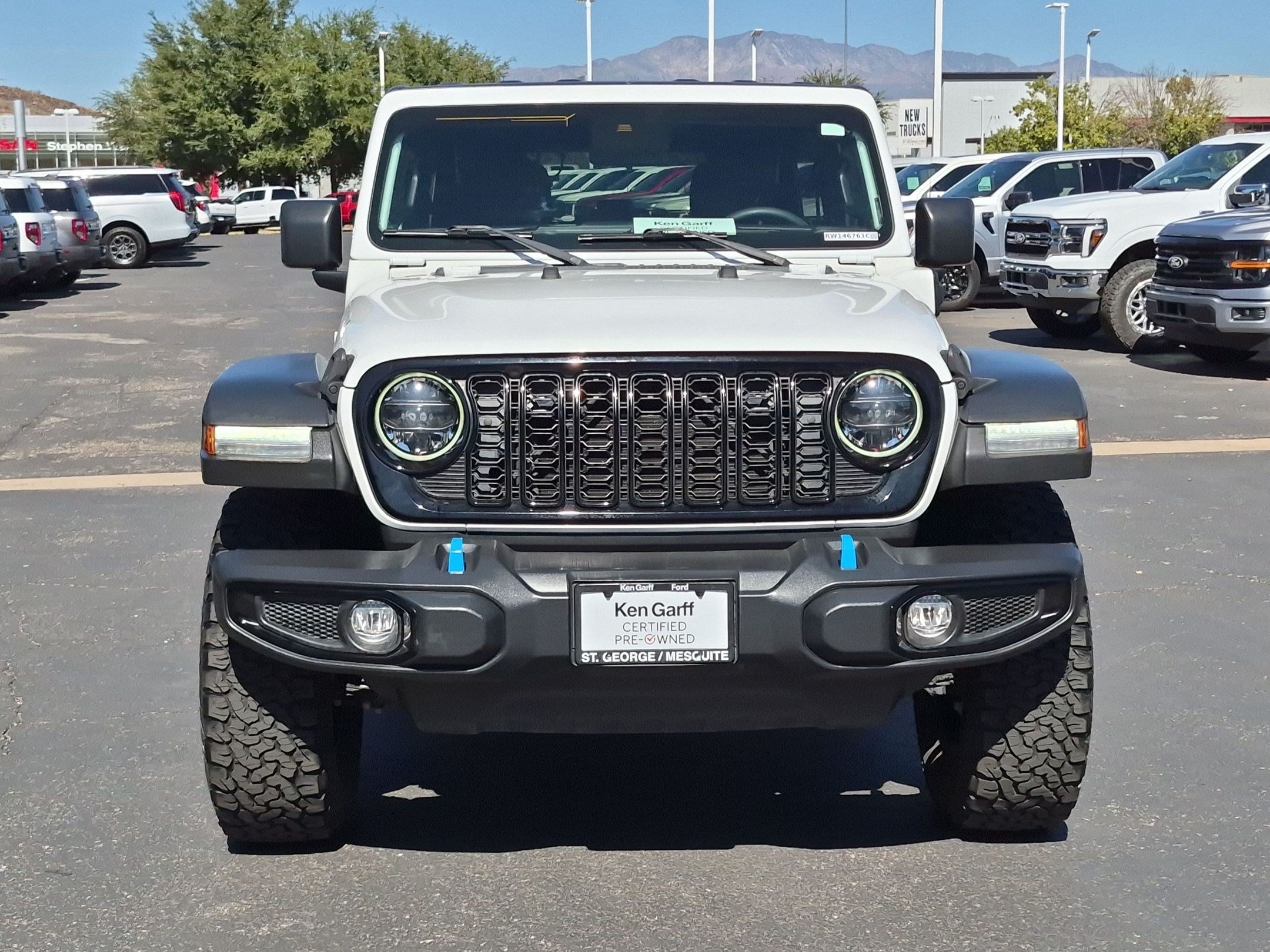 Used 2024 Jeep Wrangler Unlimited AWD/4WD image 9