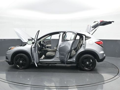 Used 2019 Honda HR-V LX image 27