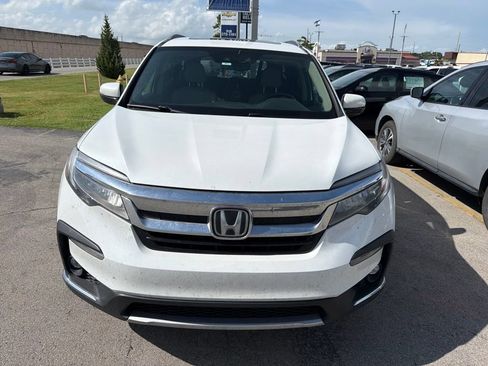 Used 2021 Honda Pilot Touring image 2