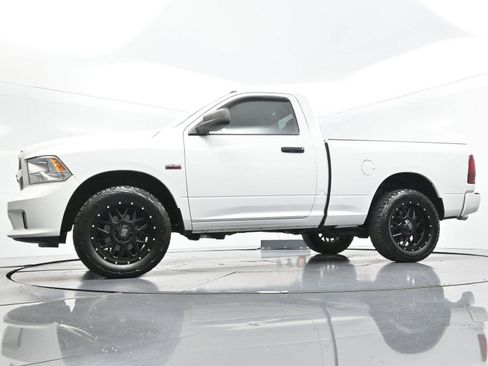 Used 2015 RAM 1500 Express AWD/4WD image 36