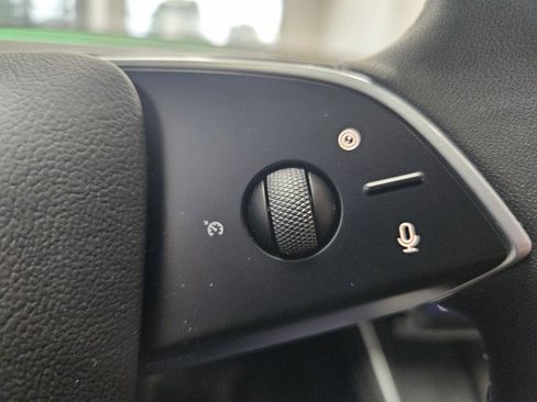 Used 2026 Tesla Model Y 2WD image 25