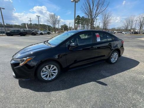 New 2026 Toyota Corolla LE image 8