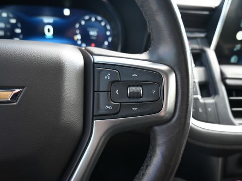 Used 2022 Chevrolet Tahoe LT w/ Luxury Package RWD image 19