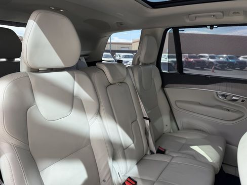 Used 2024 Volvo XC90 T8 Ultimate w/ Protection Package Premier AWD/4WD image 42