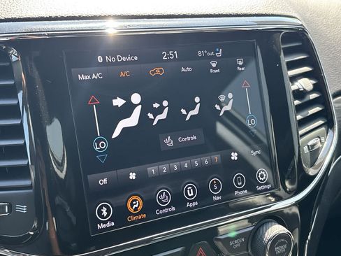 Used 2021 Jeep Grand Cherokee Limited w/ Quick Order Package 28K 80th AWD/4WD image 19