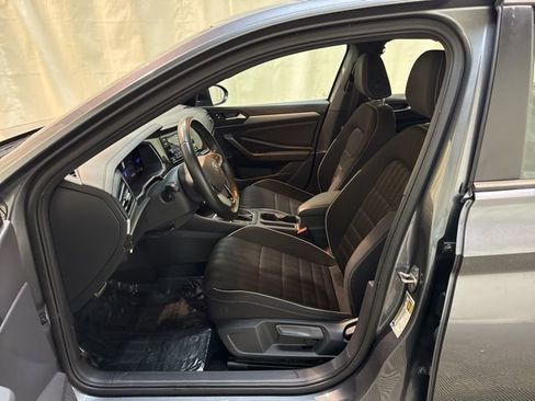 Certified 2023 Volkswagen Jetta Sport image 13