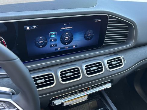 New 2026 Mercedes-Benz GLE 450 4MATIC image 19