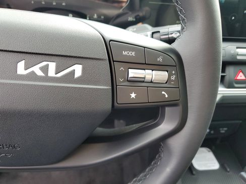 New 2025 Kia K4 EX FWD image 11