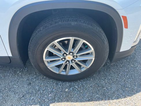 Used 2023 Chevrolet Traverse LT FWD image 26