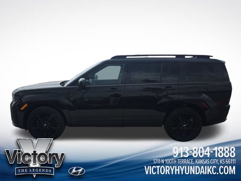 Used 2025 Hyundai Santa Fe Calligraphy FWD image 2