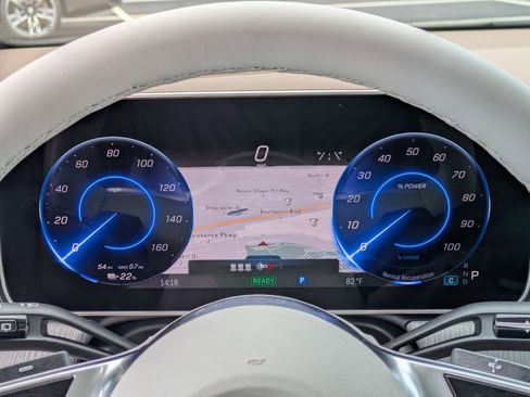 New 2026 Mercedes-Benz EQE 320 4MATIC SUV image 21