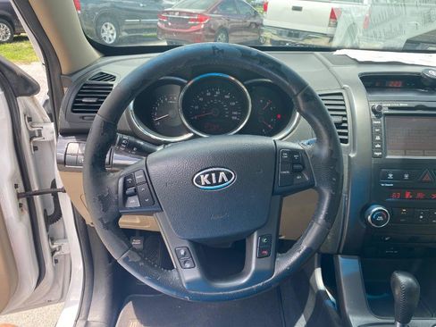 Used 2011 Kia Sorento EX w/ Premium Pkg FWD image 25
