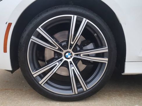 Used 2024 BMW 330i xDrive Sedan w/ Premium Package AWD/4WD image 6