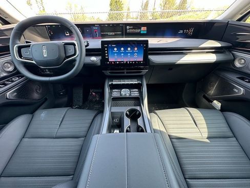 New 2026 Lincoln Nautilus Reserve AWD/4WD image 21