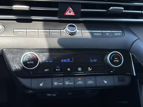 Certified 2023 Hyundai Elantra SEL w/ Convenience Package FWD image 28
