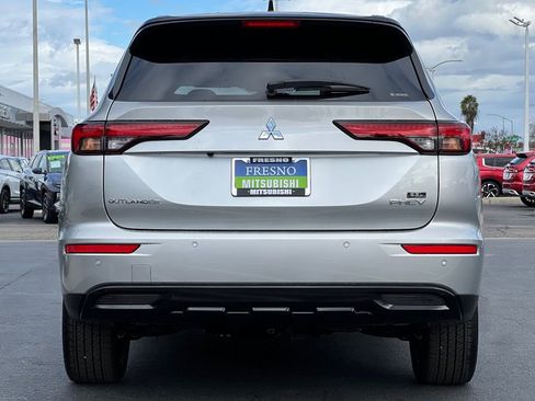 New 2025 Mitsubishi Outlander SEL Black Edition image 6