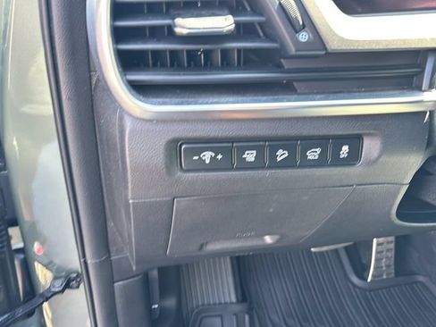 Used 2024 Kia Telluride SX Prestige X-Pro AWD/4WD image 23