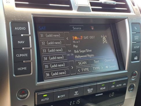 Used 2017 Lexus GX 460 AWD/4WD image 11