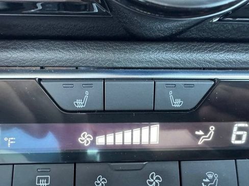Used 2025 Nissan Sentra SR w/ Midnight Edition FWD image 12