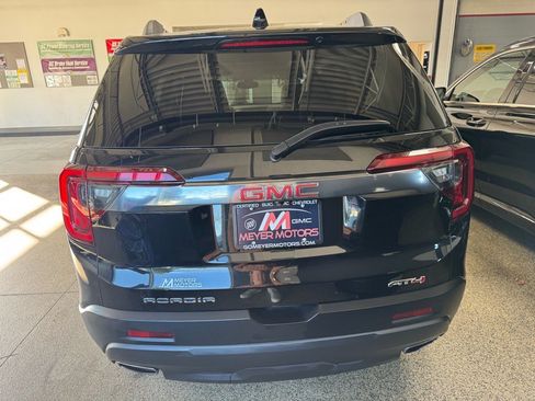 Used 2023 GMC Acadia AT4 w/ Technology Package image 6