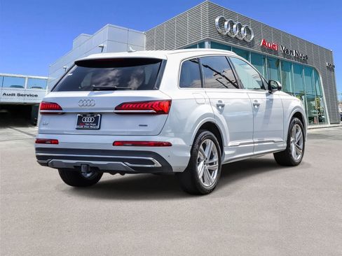 Used 2023 Audi Q7 3.0T Premium Plus w/ Premium Plus Package AWD/4WD image 4
