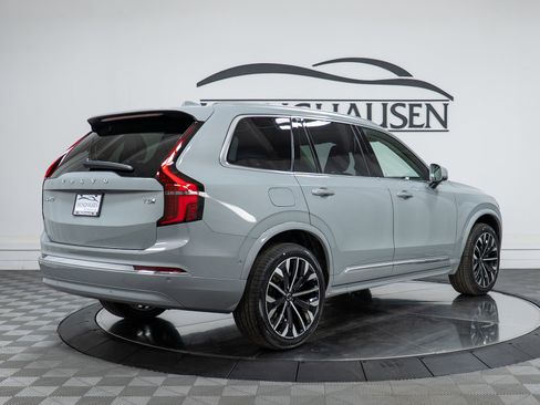 New 2026 Volvo XC90 T8 Plus w/ Protection Package Premier image 5
