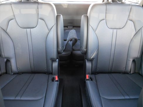 Certified 2023 Kia Sorento X-Line EX image 13