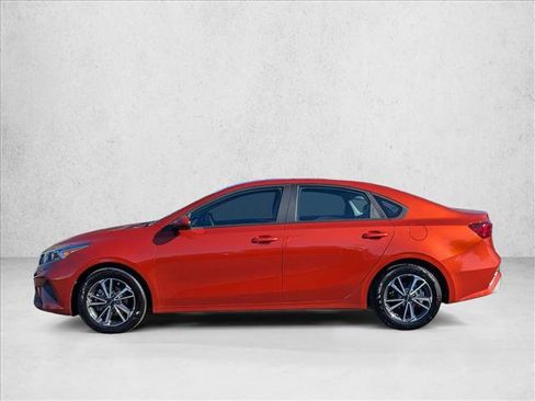 Used 2023 Kia Forte LXS image 9