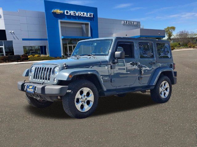 Used 2014 Jeep Wrangler Unlimited Sahara w/ Connectivity Group AWD/4WD image 34