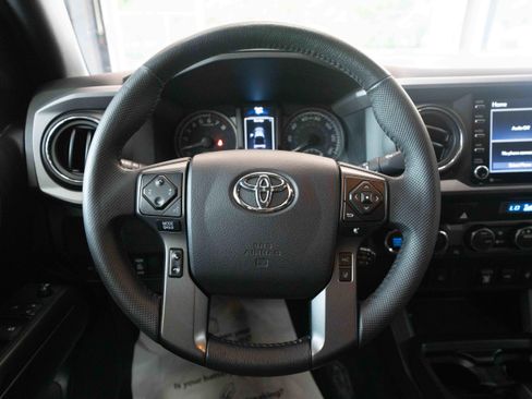 Used 2021 Toyota Tacoma TRD Sport AWD/4WD image 21