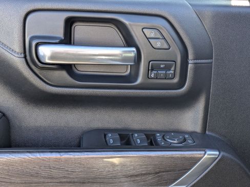 Used 2021 Chevrolet Silverado 2500 LTZ image 16