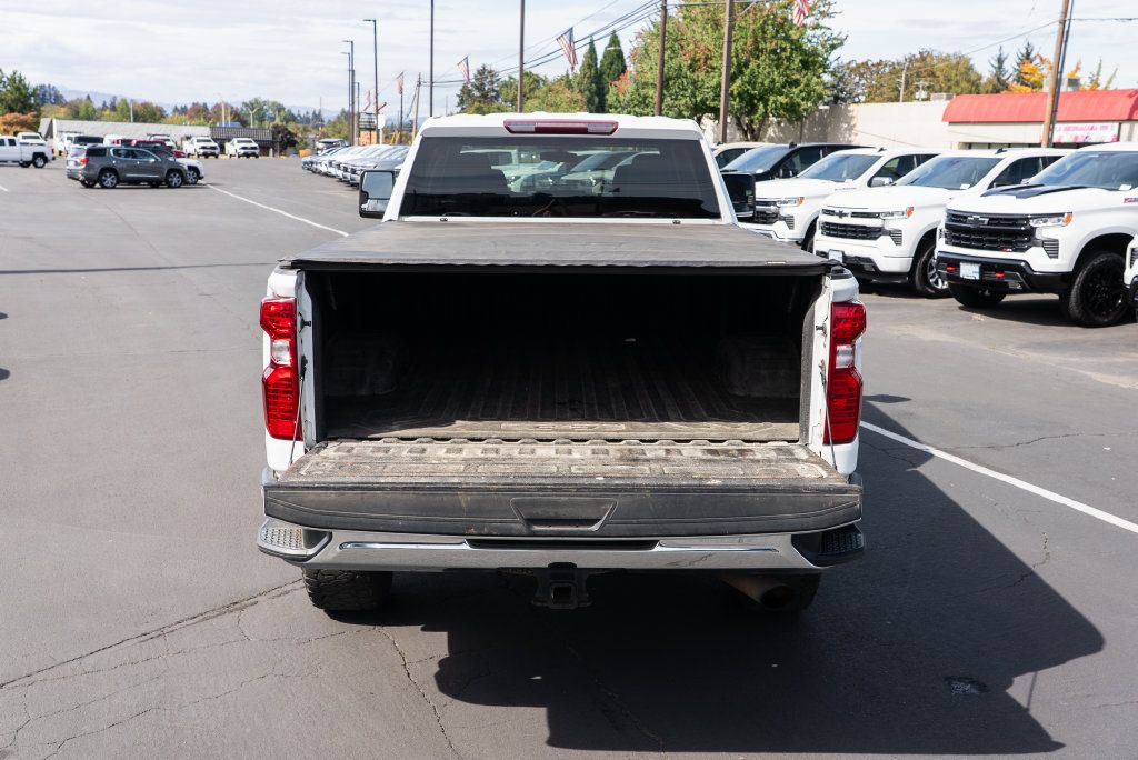 Used 2020 Chevrolet Silverado 3500 LT w/ Fleet Comfort Package AWD/4WD image 8