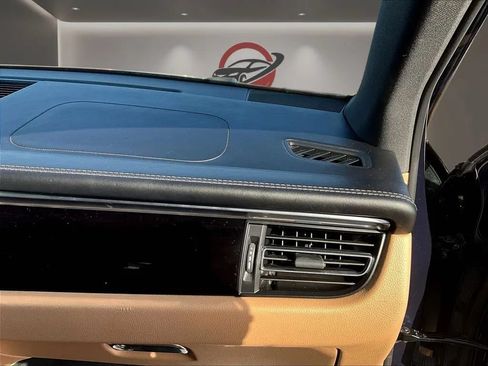 Used 2019 Porsche Macan S AWD/4WD image 26