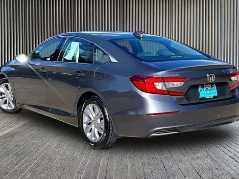 Used 2018 Honda Accord LX image 3